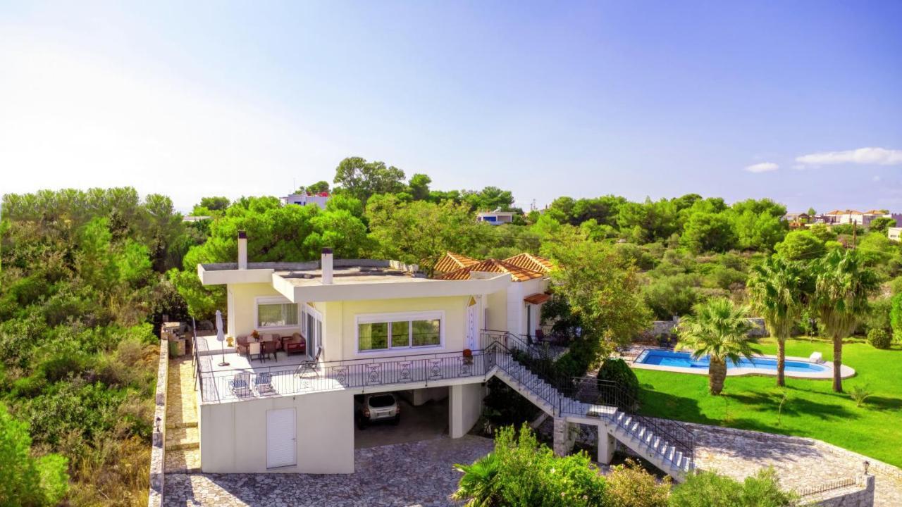 Villa Afroditi In Chania Near Airport With Private Pool, Free Wi-Fi, Souda Bay Views, Garden Oasis Kounoupidhiana Bagian luar foto