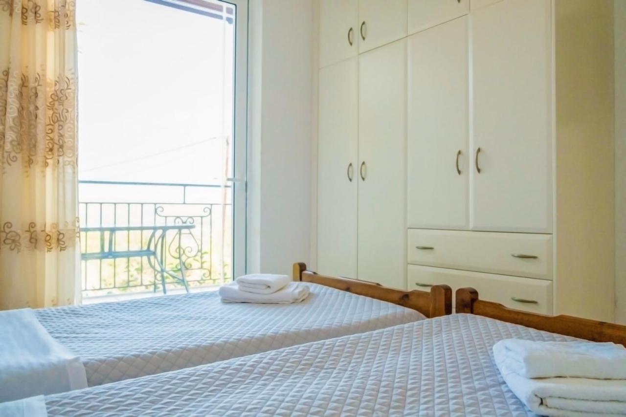 Villa Afroditi In Chania Near Airport With Private Pool, Free Wi-Fi, Souda Bay Views, Garden Oasis Kounoupidhiana Bagian luar foto